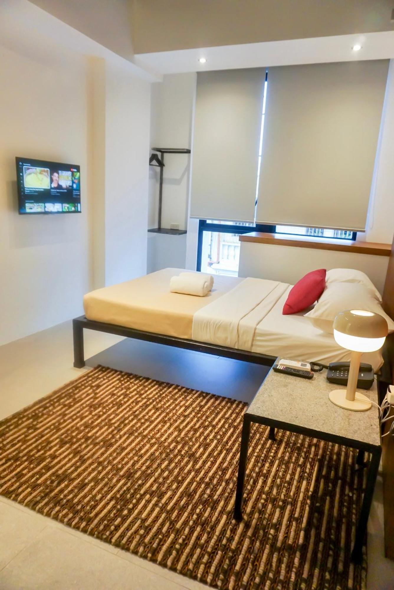 Cayco House By Hotel Durban Makati City Exterior photo